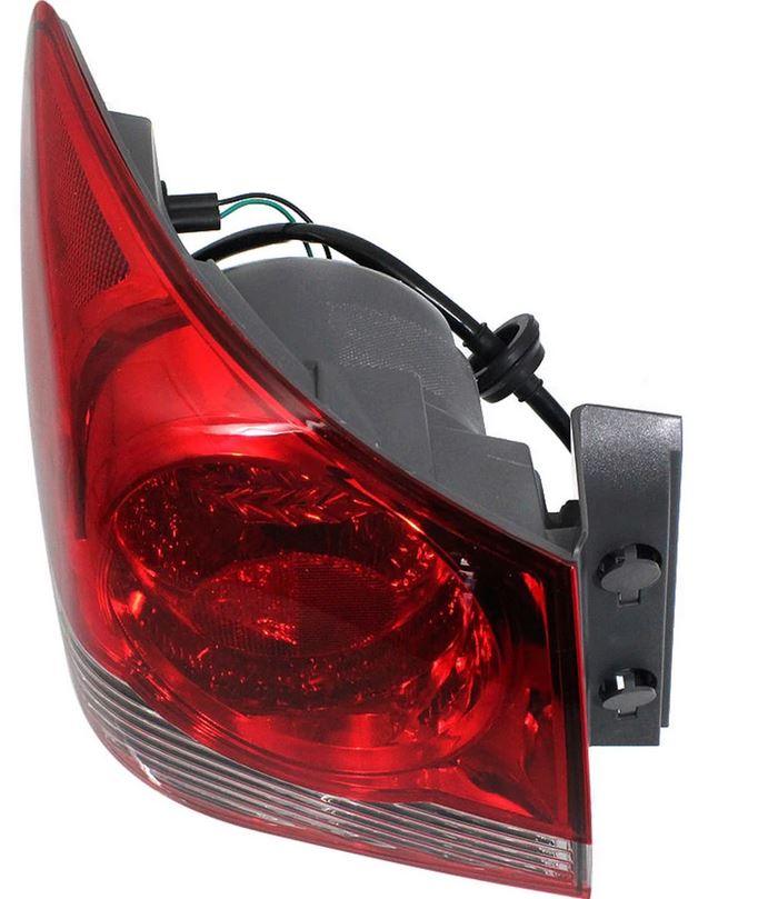 2016 Chevrolet Cruze Limited Tail Lamp Driver Side , GM2804107. Durable and impact-resistant.