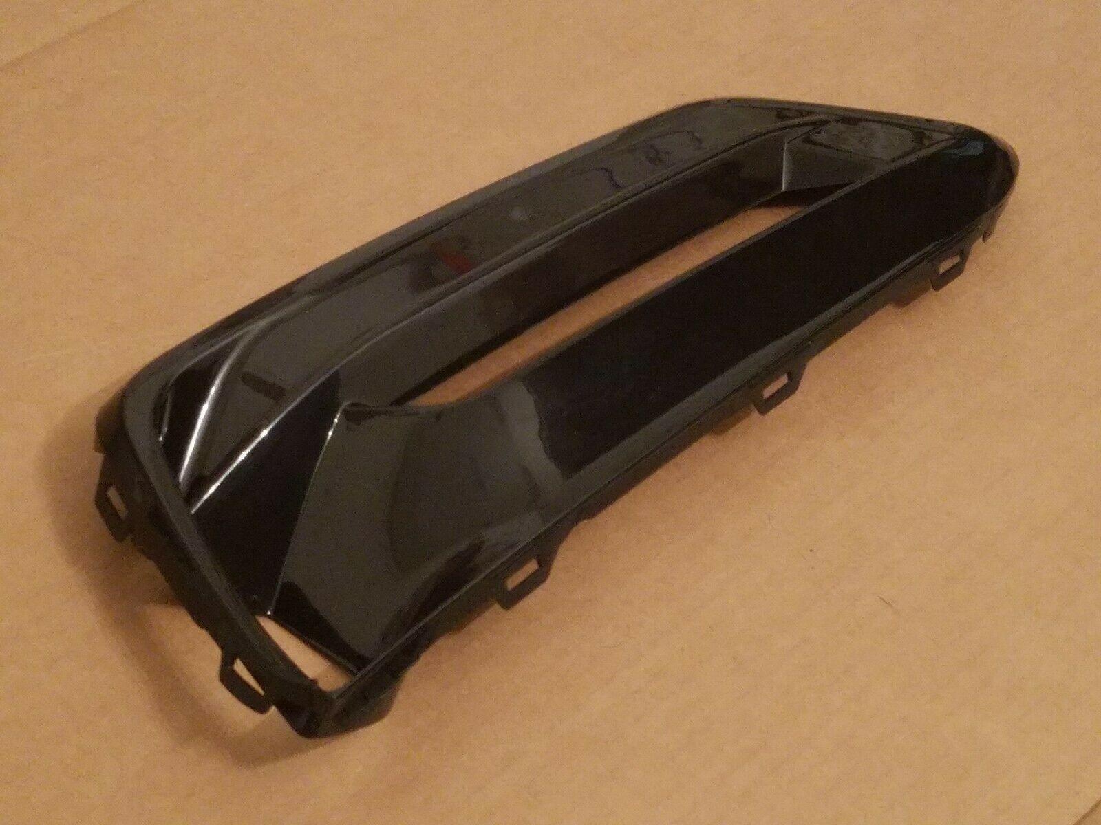 2018-2020 Honda Accord Sedan Fog Lamp Bezel Front Passenger Side , HO1039140. Direct fit for easy installation.