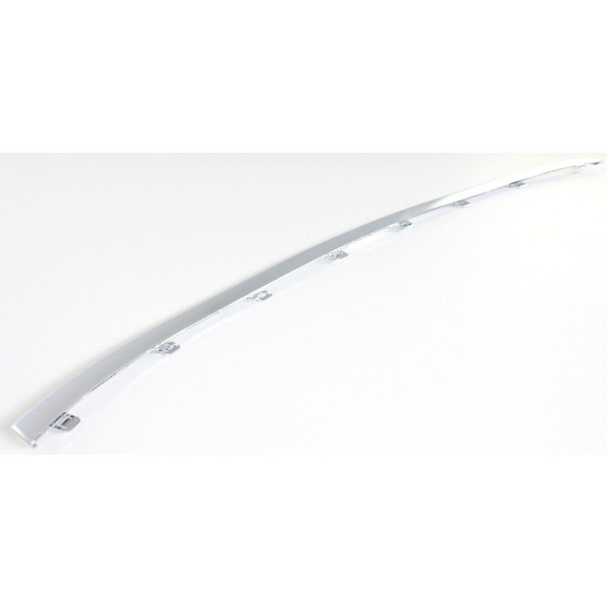2007-2009 Honda CRV Grille Moulding Chrome Center Ex/Ex-L , HO1210122. Angle view for visual reference.