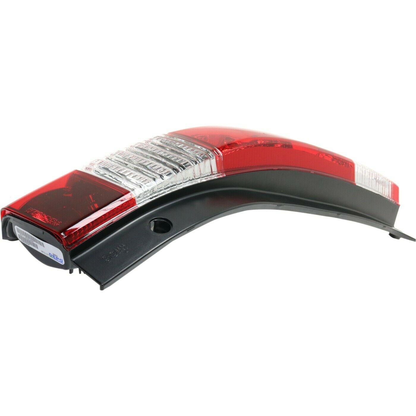 2005-2006 Honda CRV Tail Lamp Driver Side , HO2818139. Replacement part ready for install.