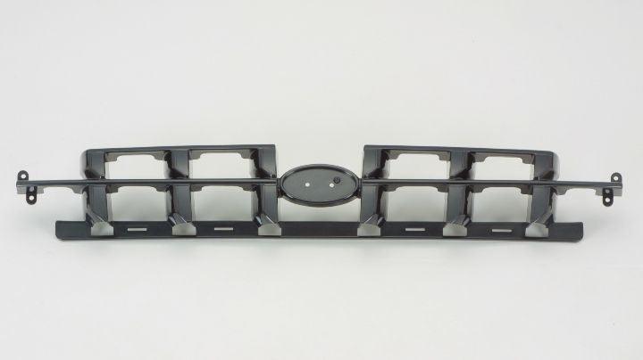 2000-2002 Hyundai Accent Sedan Grille , HY1200119. OEM-quality exterior component.