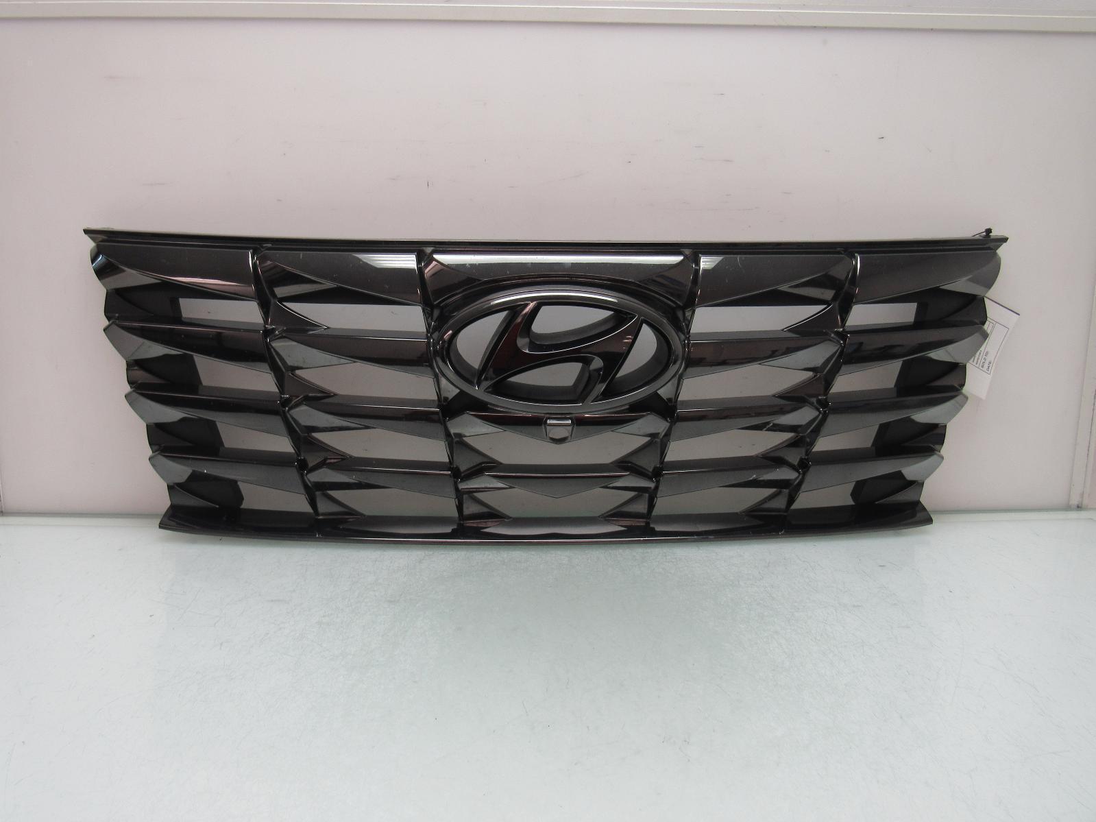 2022-2023 Hyundai Tucson Grille Front Smoked Chrome With Camera Without Emblem , HY1200250. Factory-style replacement part.