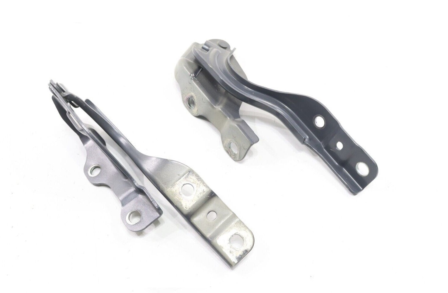 2020-2023 Hyundai Venue Hood Hinge Driver Side Steel , HY1236192. Durable and impact-resistant.