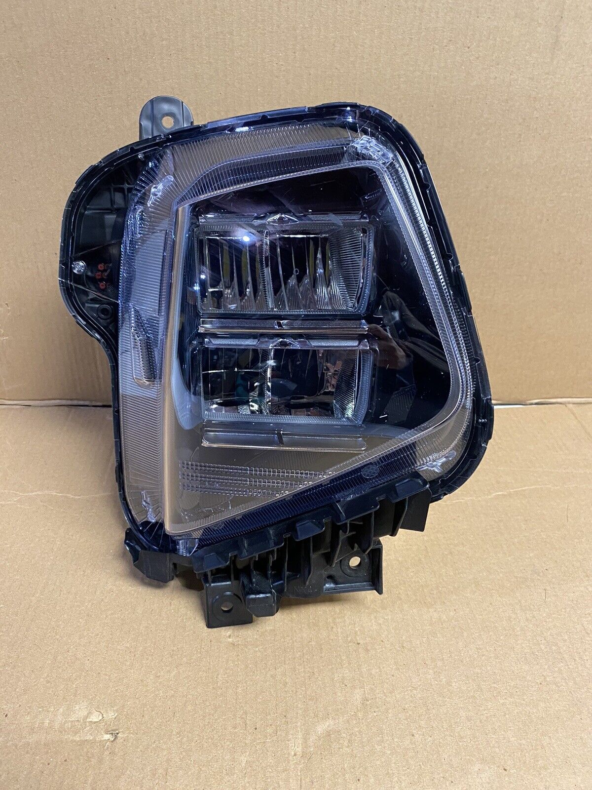 2022-2023 Hyundai Tucson Head Lamp Passenger Side , HY2503250. Replacement part ready for install.