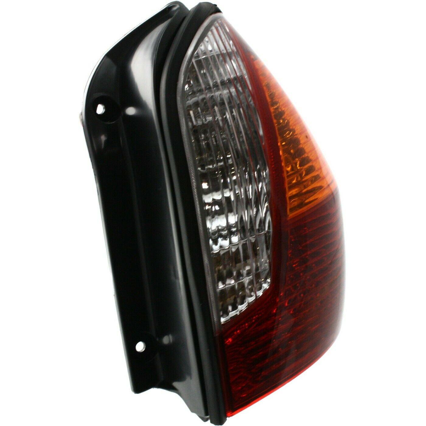 2001-2004 Hyundai Santa Fe Tail Lamp Passenger Side , HY2801125. Lightweight yet durable construction.