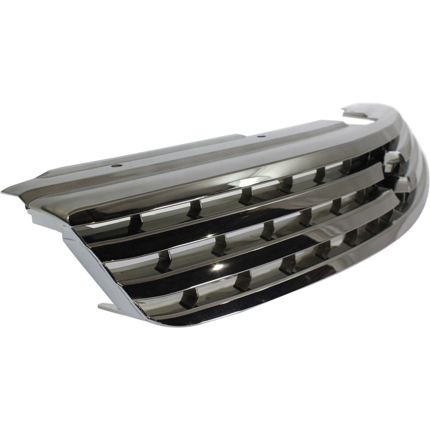 2003-2004 Infiniti G35 Sedan Grille Chrome/Black , IN1200114. Angle view for visual reference.