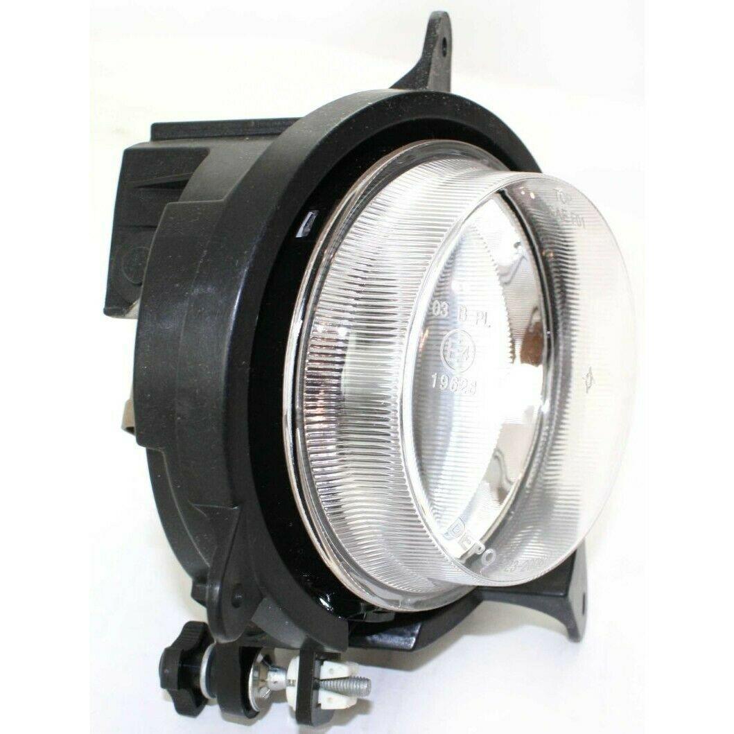 2003-2006 Kia Sorento Fog Lamp Front Passenger Side , KI2593107. Replacement part ready for install.