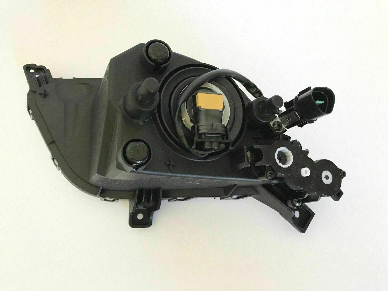 2017-2018 Kia Forte Fog Lamp Front Passenger Side , KI2593156. Replacement part ready for install.