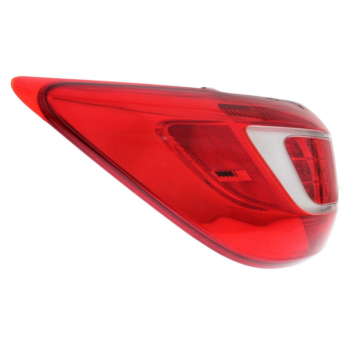 2011-2013 Kia Sportage Tail Lamp Driver Side , KI2804104. Angle view for visual reference.