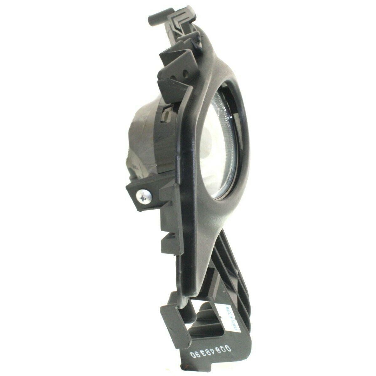 2004-2006 Mazda 3 Fog Lamp Front Driver Side Std Sdn , MA2592105. Factory-style replacement part.