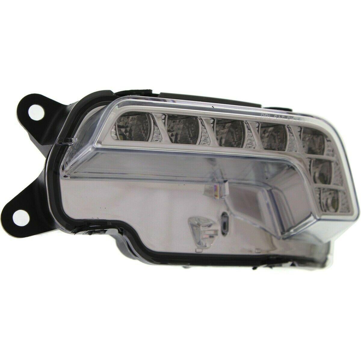 2010-2013 Mercedes E350 Driving Lamp Driver Side With Cornering Lamp , MB2562100. Side view of the replacement part.