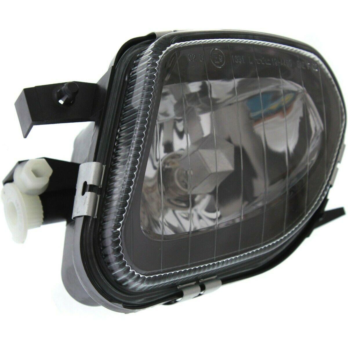 2006 Mercedes E350 Fog Lamp Front Driver Side Without Sports Pkg , MB2592113. OEM-style replacement.