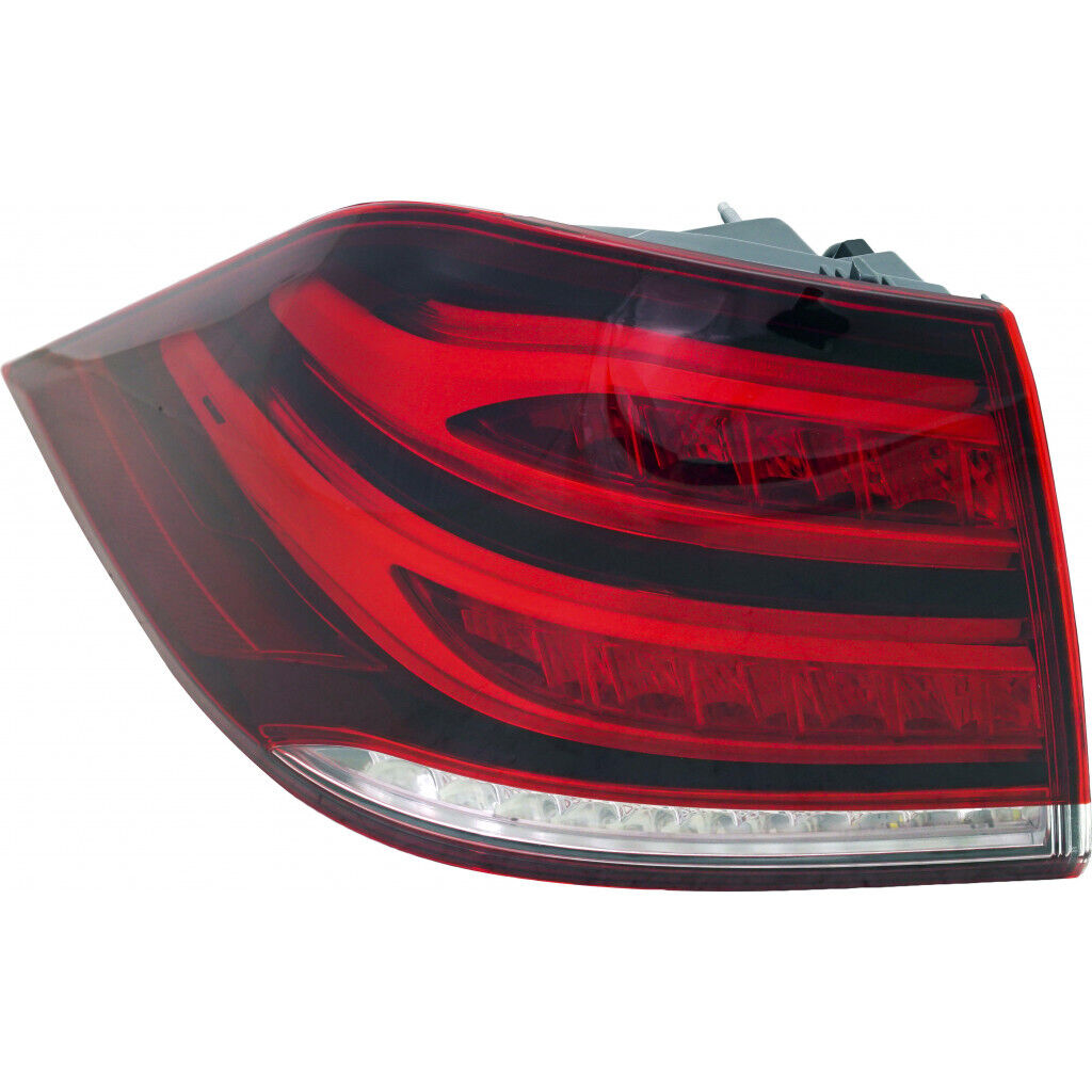 2016-2017 Mercedes GLE400 Tail Lamp Driver Side Without Logo , MB2804113. Replacement part ready for install.