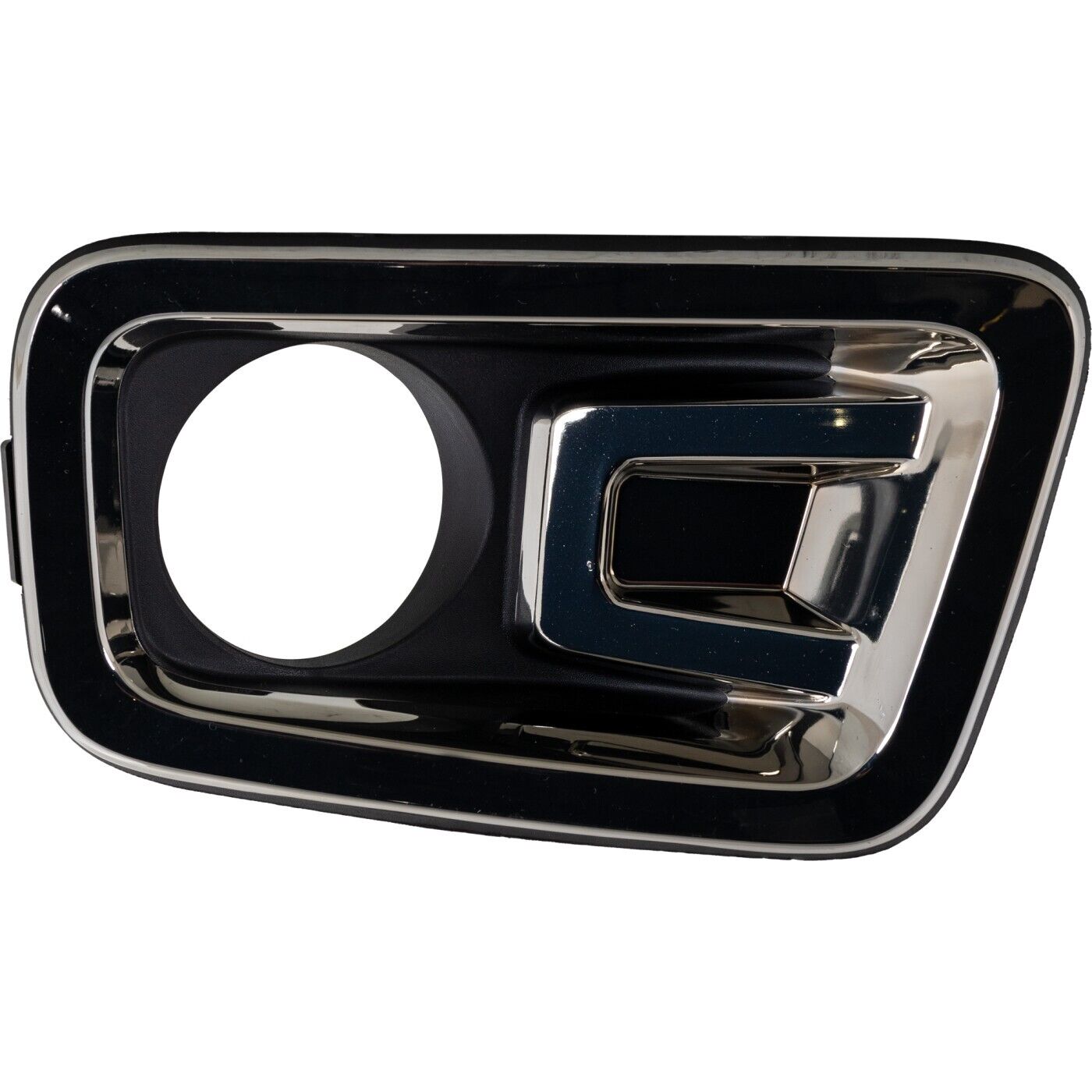 2016-2019 Nissan Titan XD Fog Lamp Bezel Front Passenger Side , NI1039170. Angle view for visual reference.