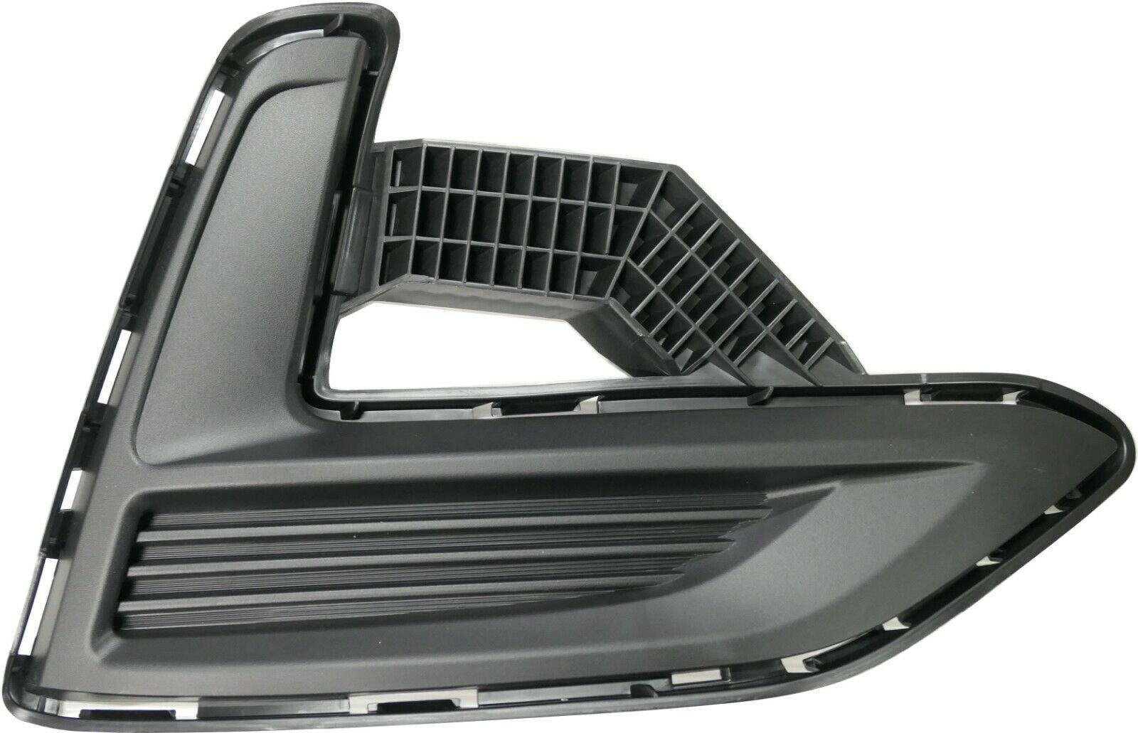 2020-2023 Nissan Sentra Fog Lamp Cover Front Passenger Side Textured Black , NI1039172. Angle view for visual reference.