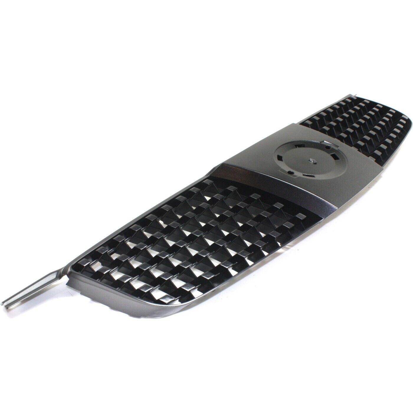 2006 Nissan Sentra Grille Base/S Model Silver/Black , NI1200218. OEM-quality exterior component.