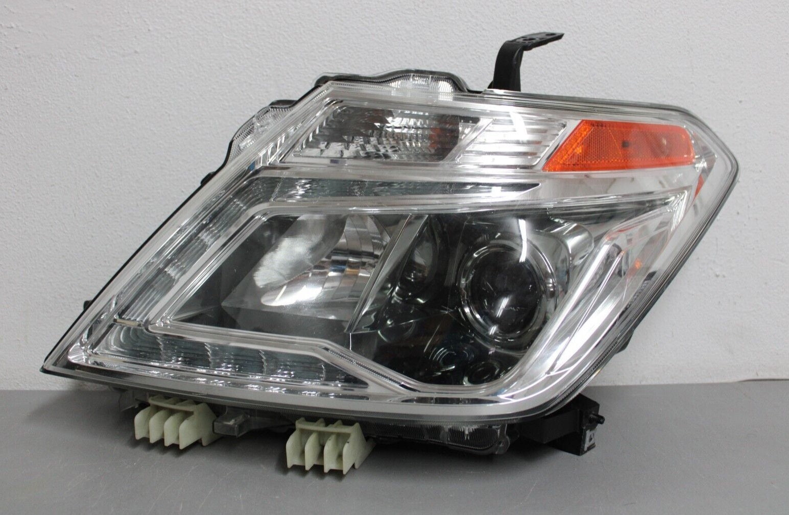 2017-2020 Nissan Armada Head Lamp Driver Side Hid , NI2502259. Durable and impact-resistant.