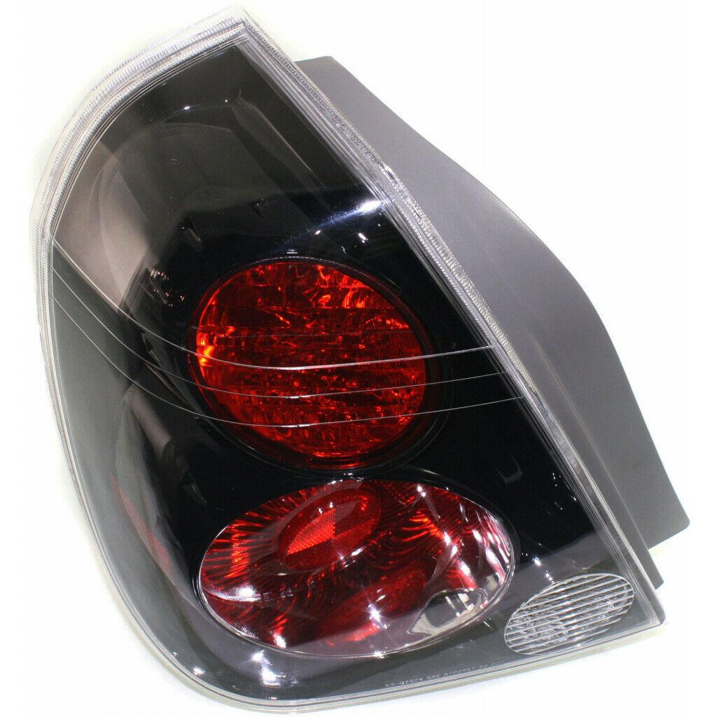 2005-2006 Nissan Altima Sedan Tail Lamp Driver Side Se-R Black Bezel , NI2800169. Replacement part ready for install.