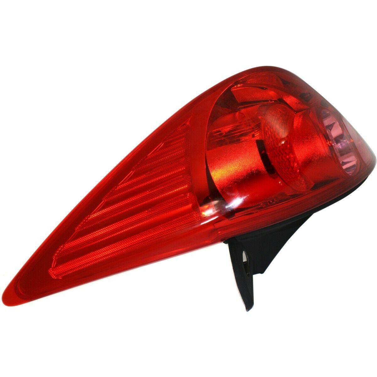 2007-2012 Nissan Versa Tail Lamp Passenger Side Hb , NI2801181. Professional-grade auto body part.