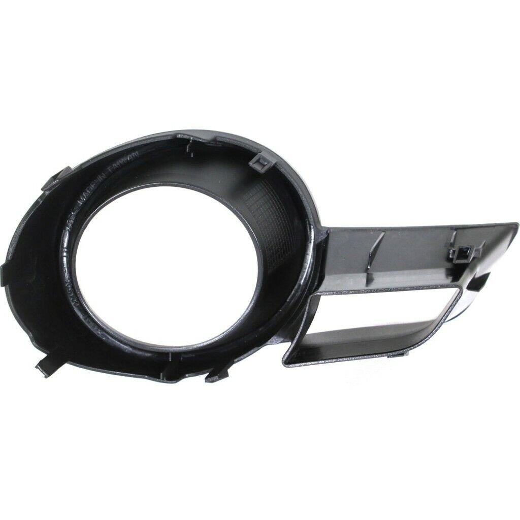 2008-2010 Toyota Highlander Hybrid Fog Lamp Cover Front Driver Side -Black With Towing Pkg , TO1038143. Angle view for visual reference.