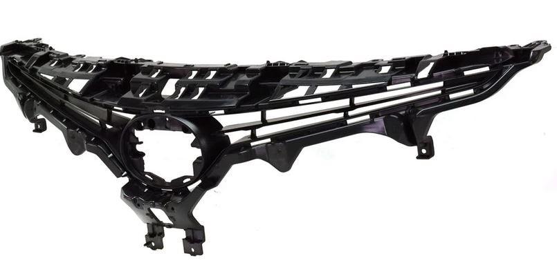 2018-2020 Toyota Camry Hybrid Grille Se/Xse , TO1200422. Angle view for visual reference.