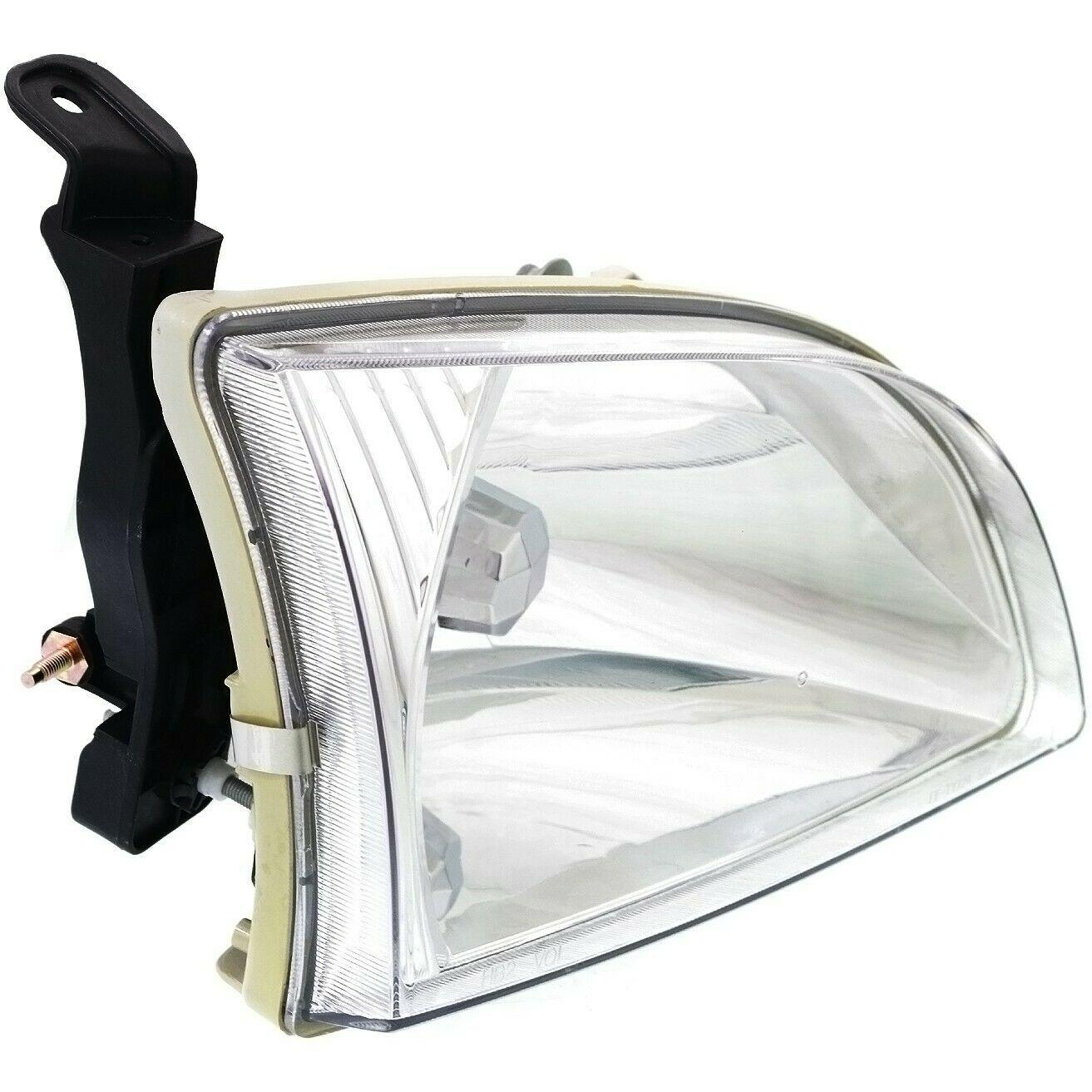 2001-2003 Toyota Sienna Head Lamp Passenger Side , TO2503135. Replacement part ready for install.