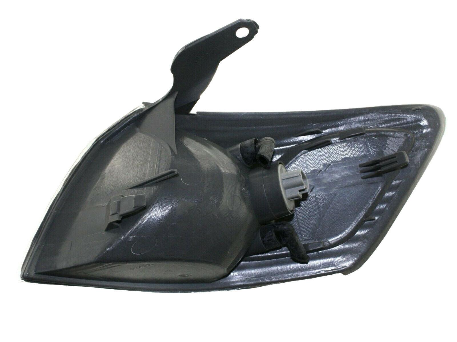2000-2001 Toyota Camry Side Marker Lamp Passenger Side , TO2531136. Designed for OEM alignment.