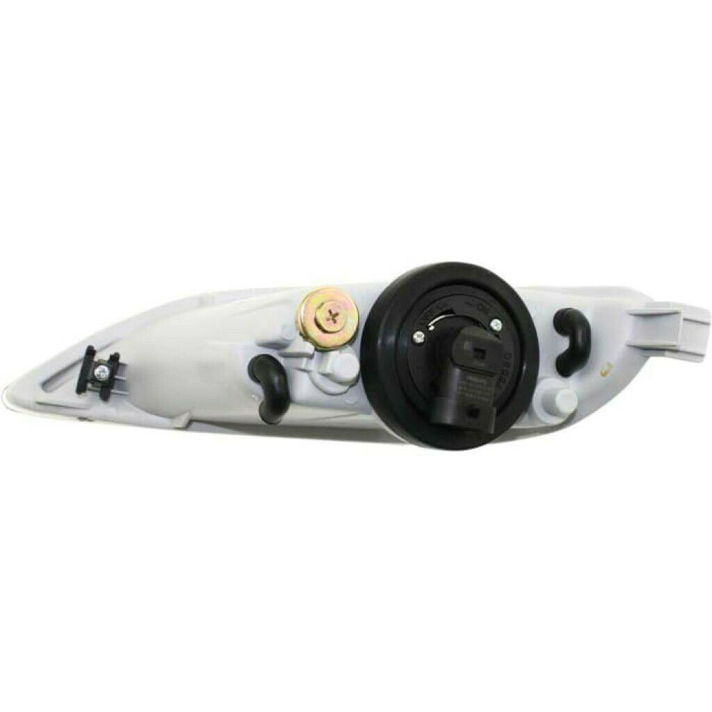 2002-2004 Toyota Camry Fog Lamp Front Passenger Side , TO2593106. Angle view for visual reference.