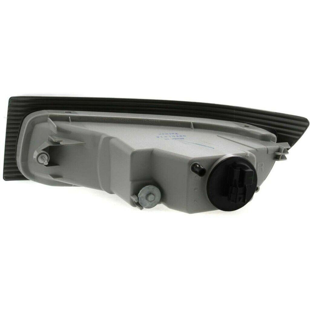 2004-2005 Toyota Sienna Fog Lamp Front Passenger Side , TO2593118. Side view of the replacement part.