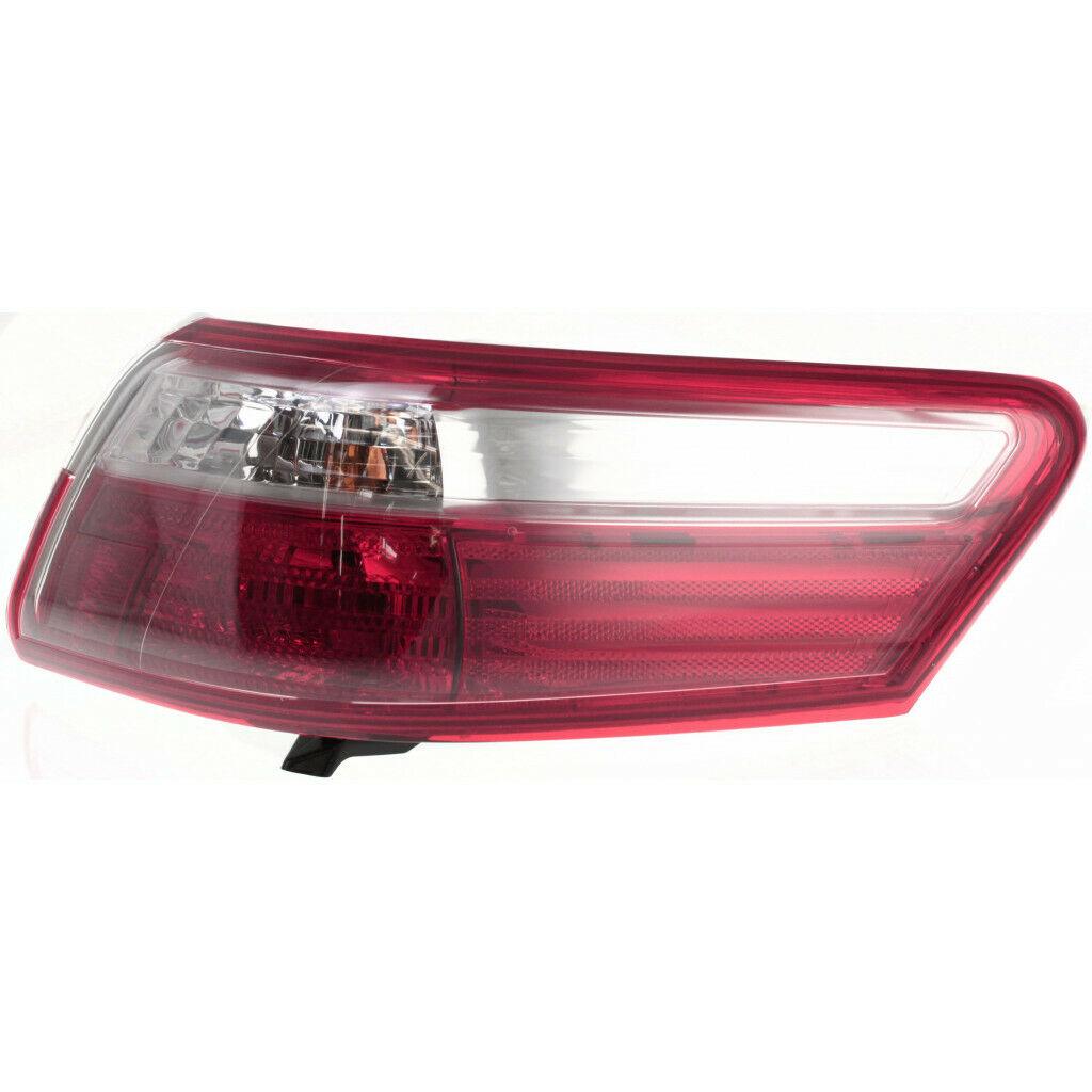 2007-2009 Toyota Camry Tail Lamp Passenger Side , TO2819129. Side view of the replacement part.