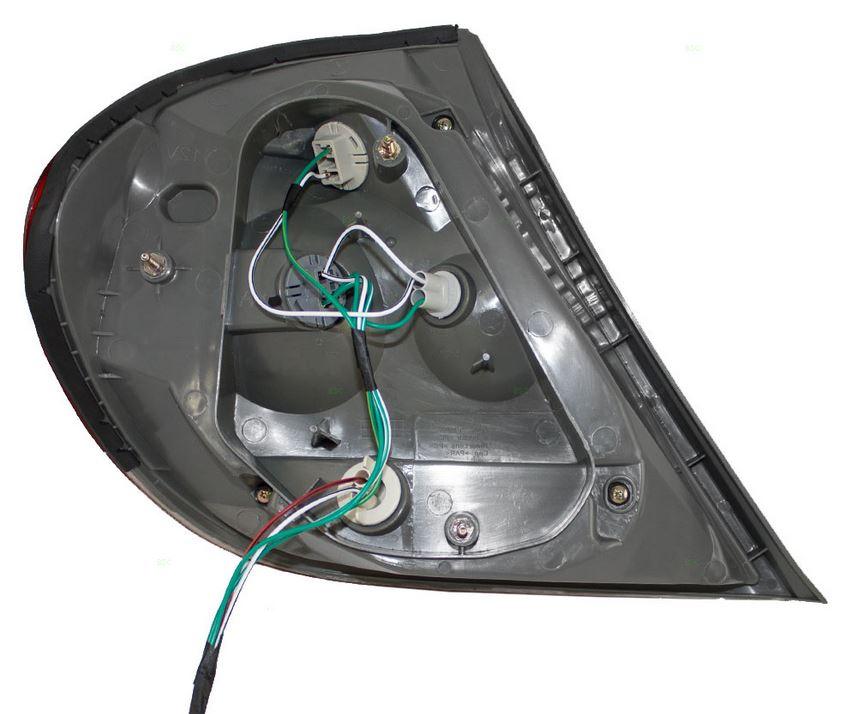 2005-2006 Toyota Camry Tail Lamp Passenger Side Le/Xle Model , TO2819134. Direct fit for easy installation.