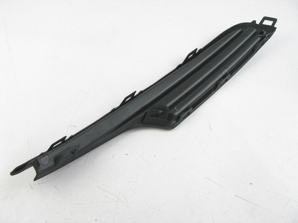 2015-2017 Volkswagen Golf Hatchback Grille Driver Side Outer Without Chrome Strip , VW1038139. Lightweight yet durable construction.