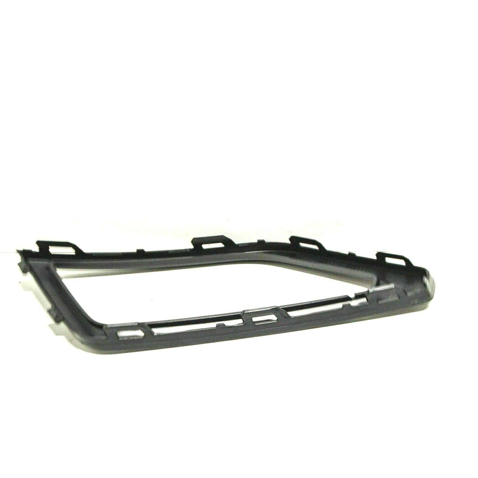 2018-2020 Volkswagen Atlas Fog Lamp Bezel Front Passenger Side Textured Black , VW1039157. OEM-style replacement.