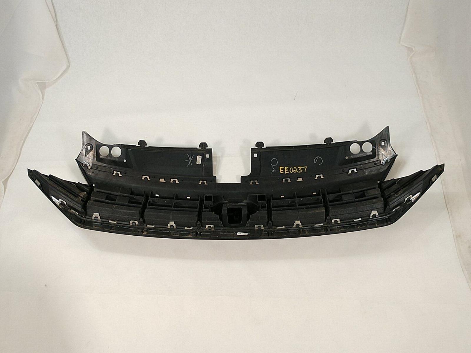 2019-2020 Volkswagen Jetta Grille , VW1200174. OEM-style replacement.