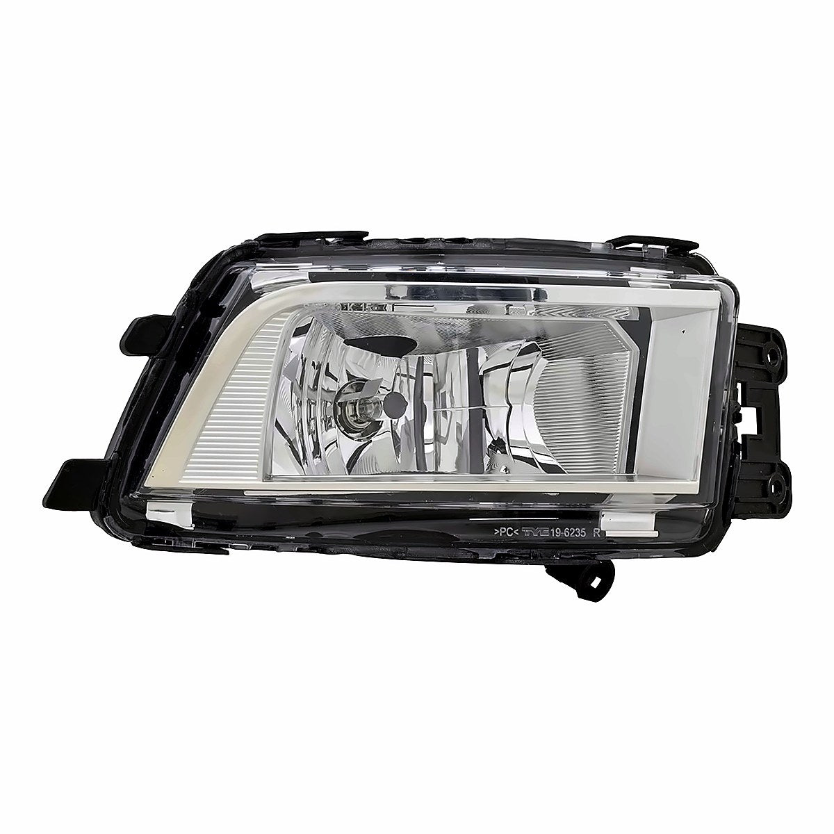 2016-2019 Volkswagen Passat Front Passenger Side Fog Lamp, vw2593137. Front view.