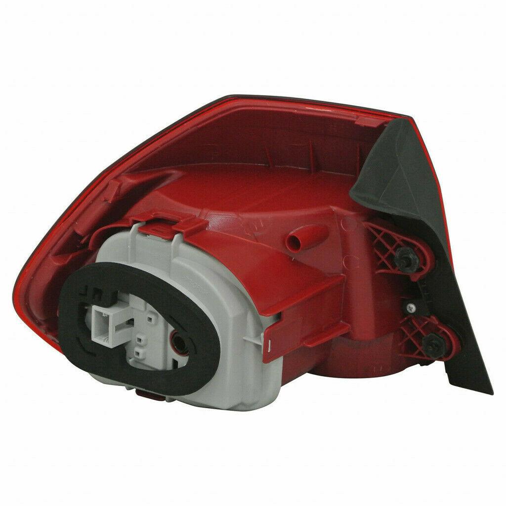 2012-2015 Volkswagen Passat Tail Lamp Passenger Side , VW2805108. OEM-style replacement.